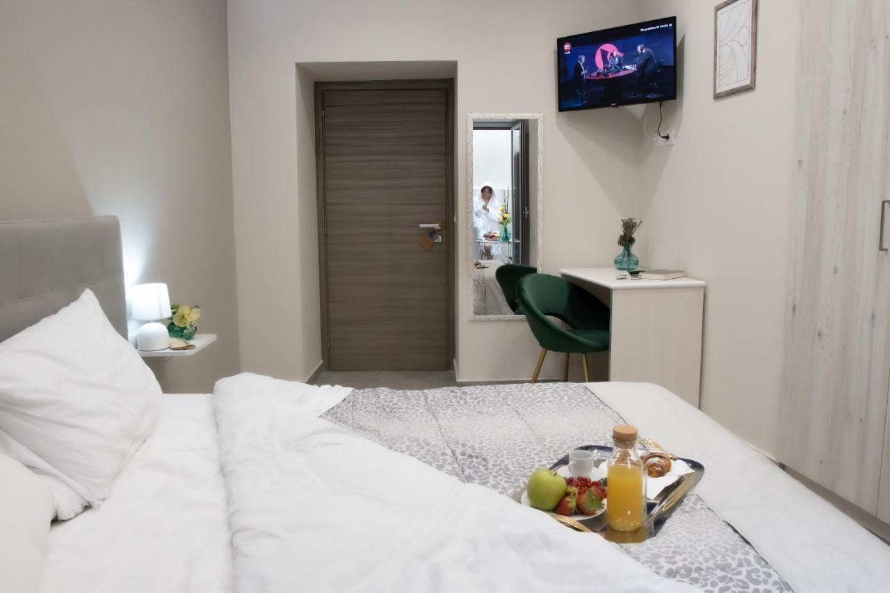 Le Mirage Boutique Hotell Reggio di Calabria Exteriör bild